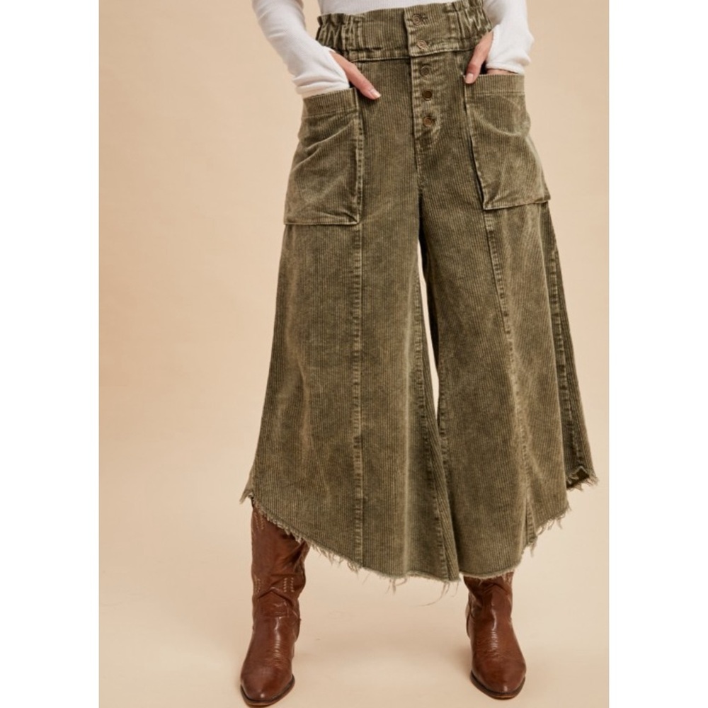 5️⃣ ⭐️ Rated Cropped Corduroy Pants - Picture 3 of 5